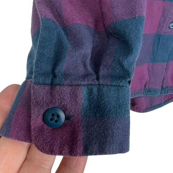 LULULEMON "Full Day Ahead" Women's button down plaid flannel shirt Size 6 - Picture 6 of 9
